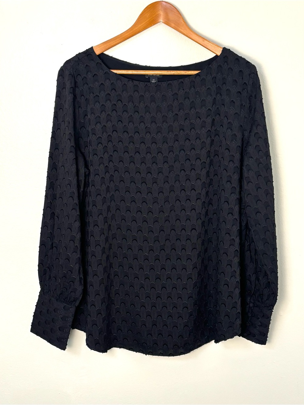 Ann Taylor Tall Black Textured Jacquard Long Sleeve Blouse Size XLT XL Tall